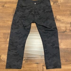 Lululemon Wunder Under Crop Size 6